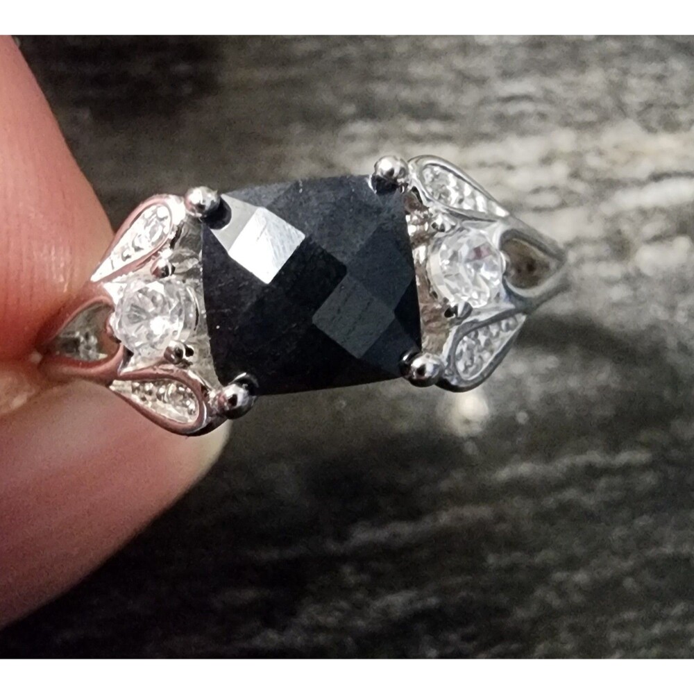 Avon 925 Genuine Black Sapphire Ring Size 8 NOS 2011